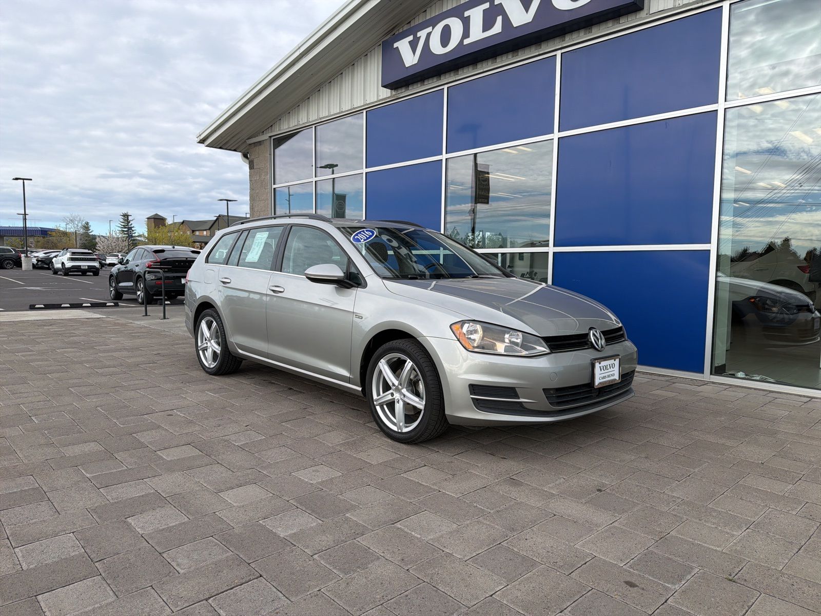 Tungsten Silver Metallic 2016 Volkswagen Golf SportWagen TSI Limited Edition Wagon Front-Wheel Drive 6-Speed Automatic