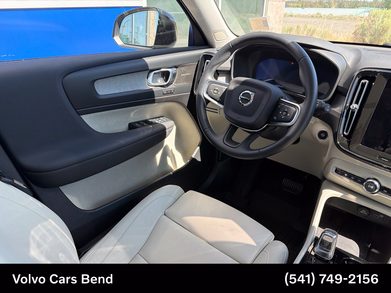 2026 Volvo XC40 Ultra - Photo 12