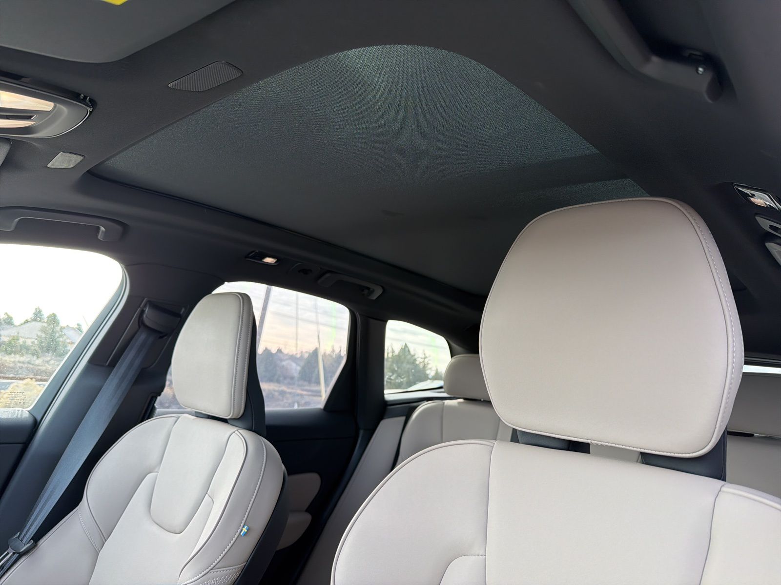2026 Volvo XC60 Plus - Photo 24