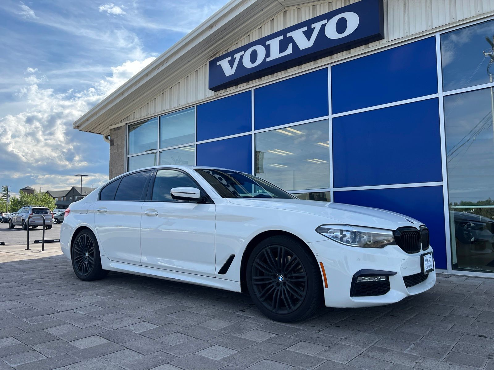 Alpine White 2018 BMW 5 Series Sedan Rear-Wheel Drive 8-Speed Automatic