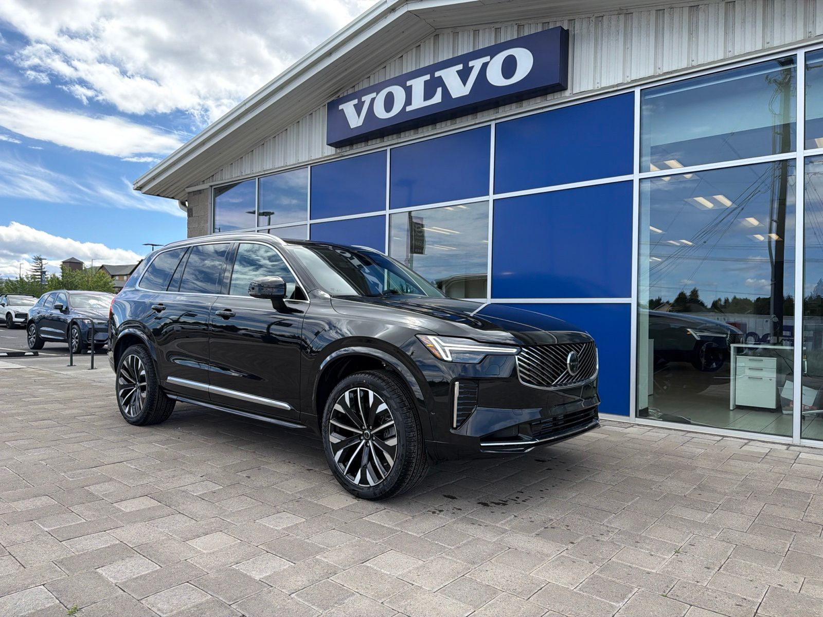 2026 Volvo XC90 T8 Recharge Plus Bright 7-Seat 4WD's photo