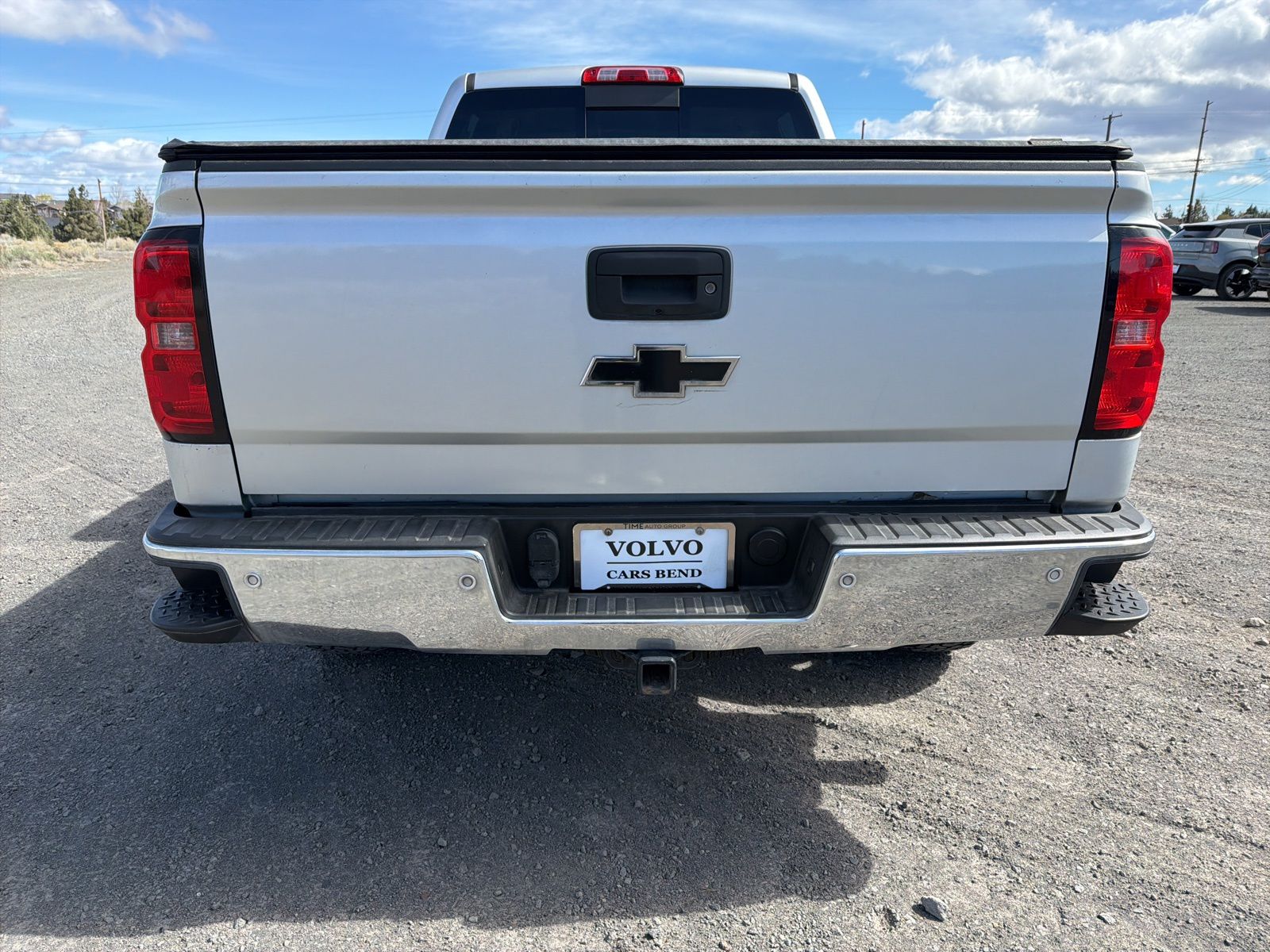 View vehicle photo 5