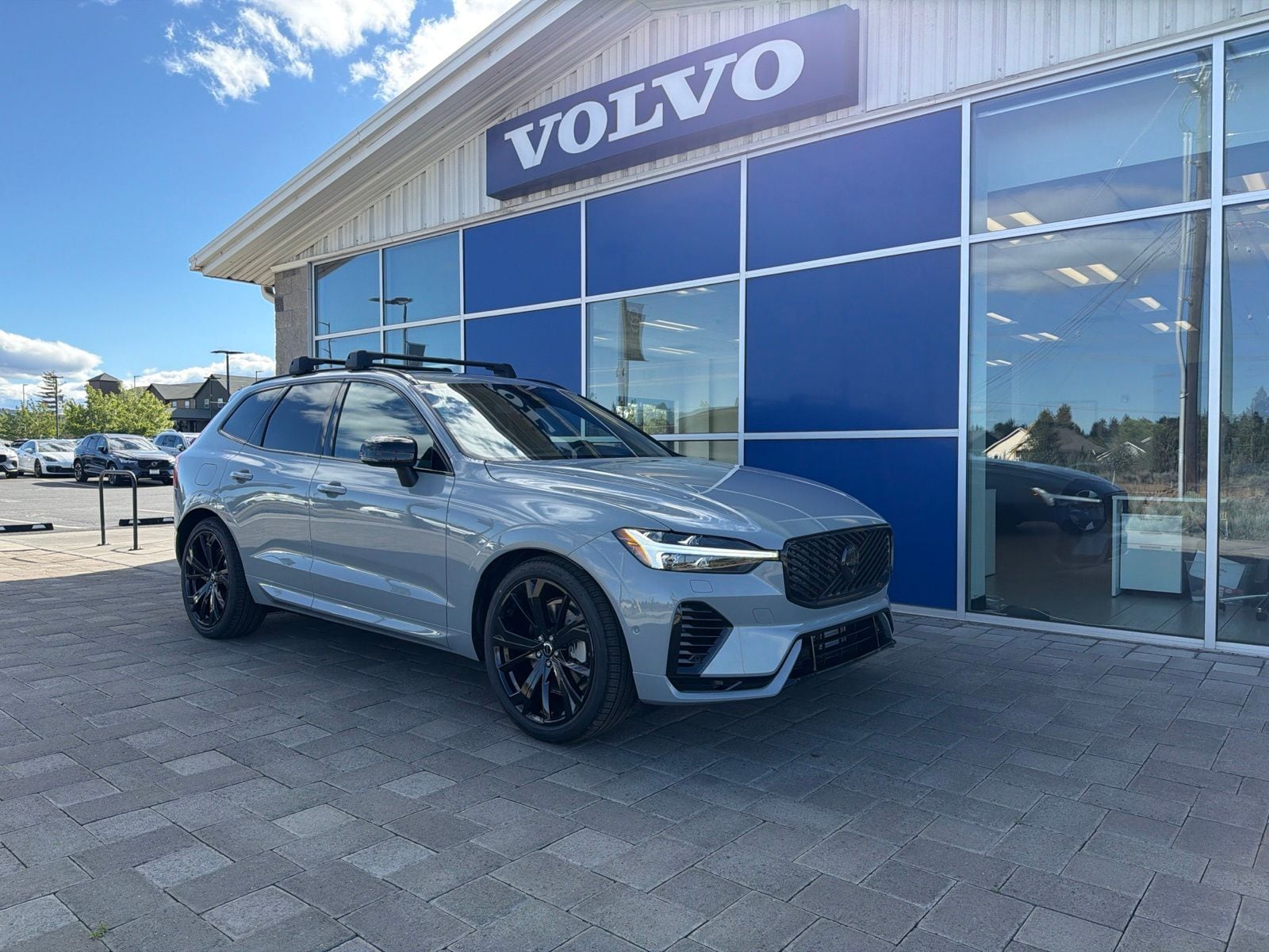 2026 Volvo XC60 T8 Ultra Black Edition Theme AWD's photo