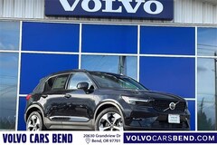 2023 Volvo XC40 B5 AWD Mild Hybrid Plus Dark SUV
