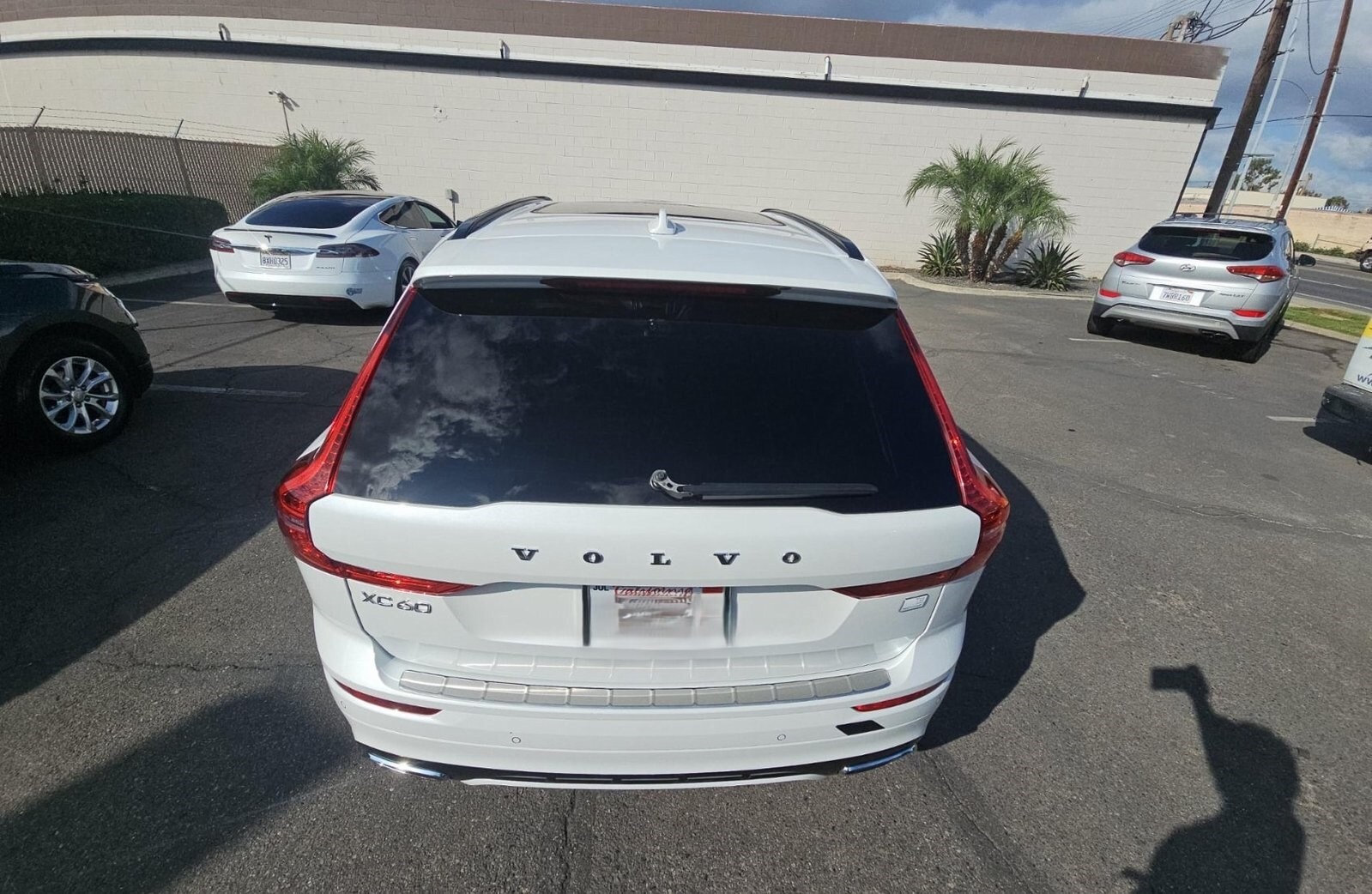 2021 Volvo XC60 Recharge T8 photo 3