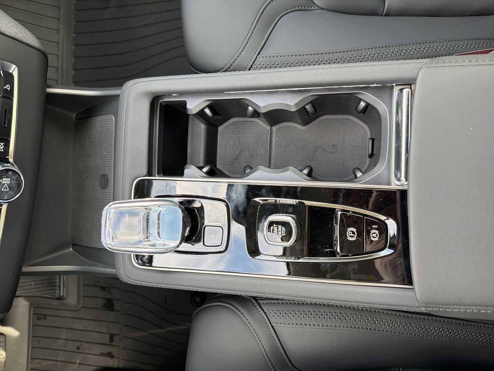 2026 Volvo XC90 Core - Photo 50