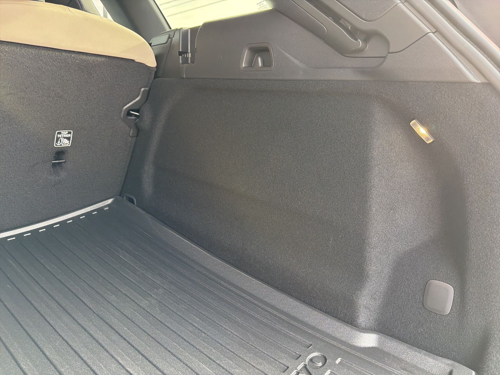 2026 Volvo XC60 Plus - Photo 15