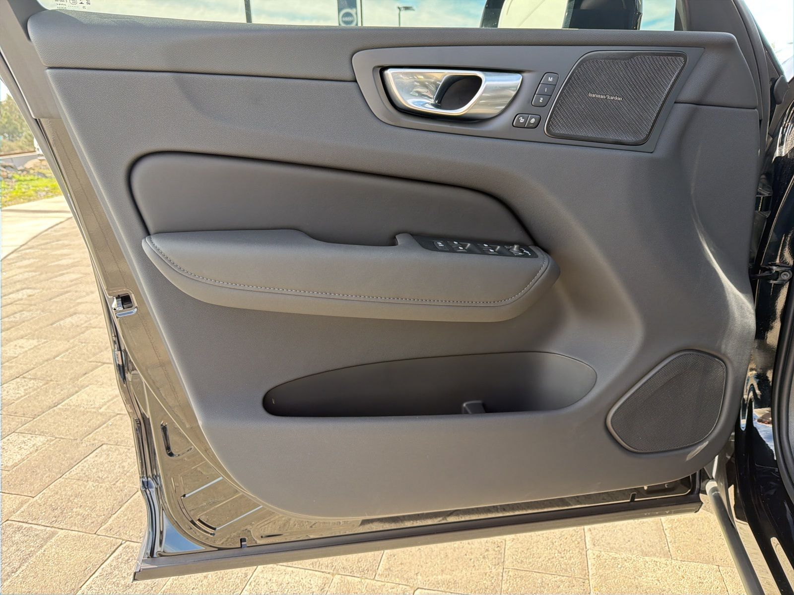 2026 Volvo XC60 Ultra - Photo 17