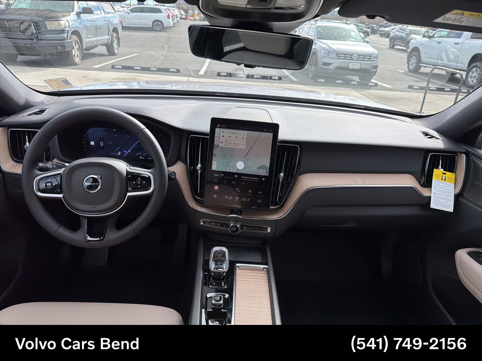 2026 Volvo XC60 Plus - Photo 9