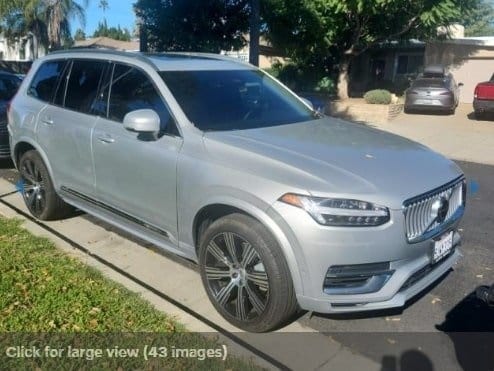 2024 Volvo XC90 Plus's photo