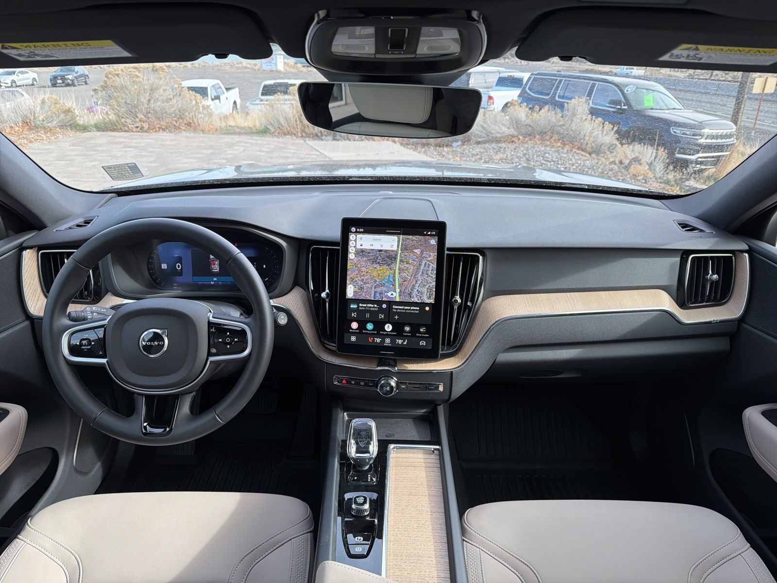 2026 Volvo XC60 Plus - Photo 20