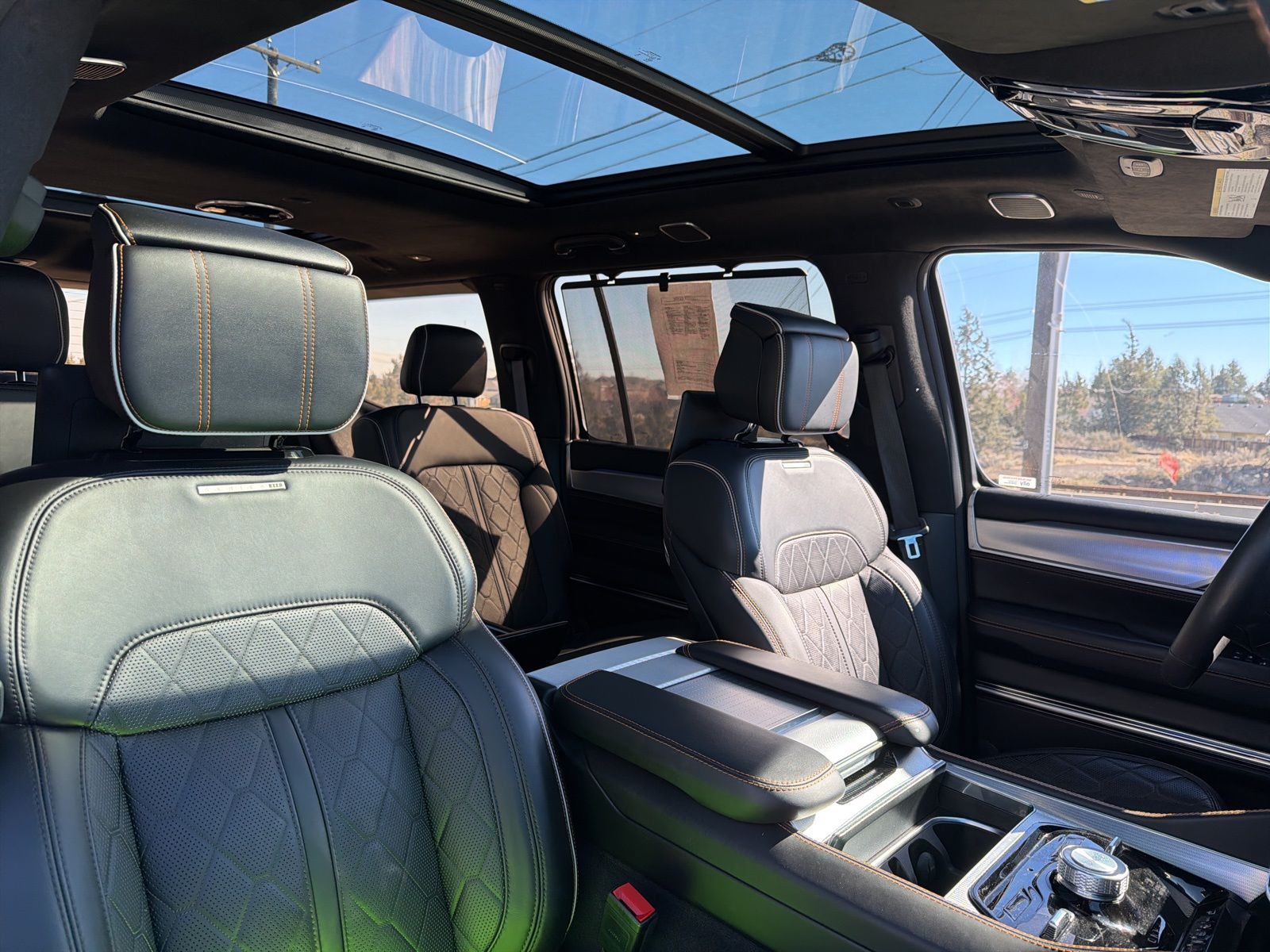 2023 Jeep Grand Wagoneer Series III - Photo 21