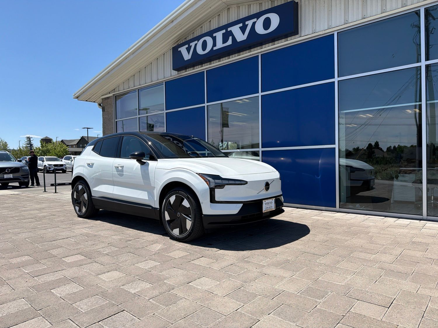 2026 Volvo EX30 Twin Motor Performance Ultra's photo