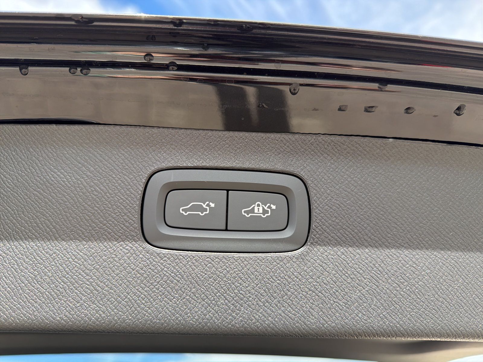 2026 Volvo XC90 Core - Photo 33