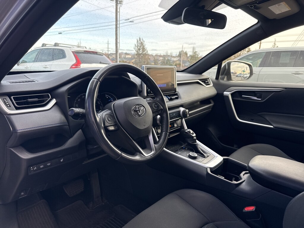 Used 2023 Toyota RAV4 Hybrid SE SUV