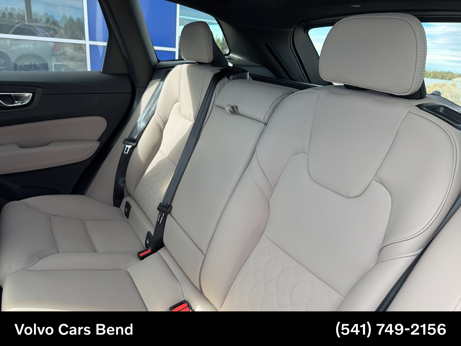 2026 Volvo XC60 Plus - Photo 19
