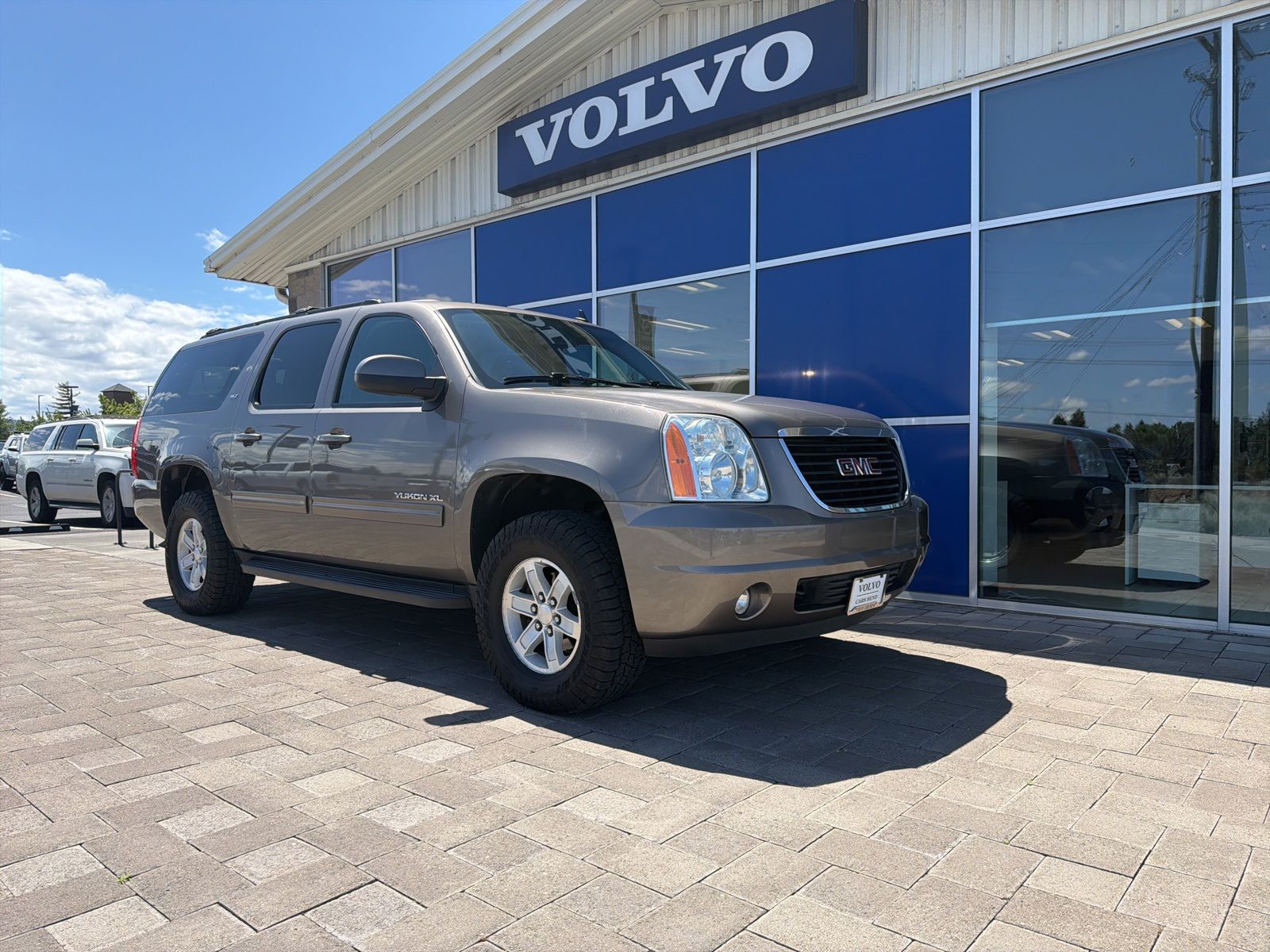 2014 GMC Yukon 4WD 1/2 Ton SLT (4SA)'s photo