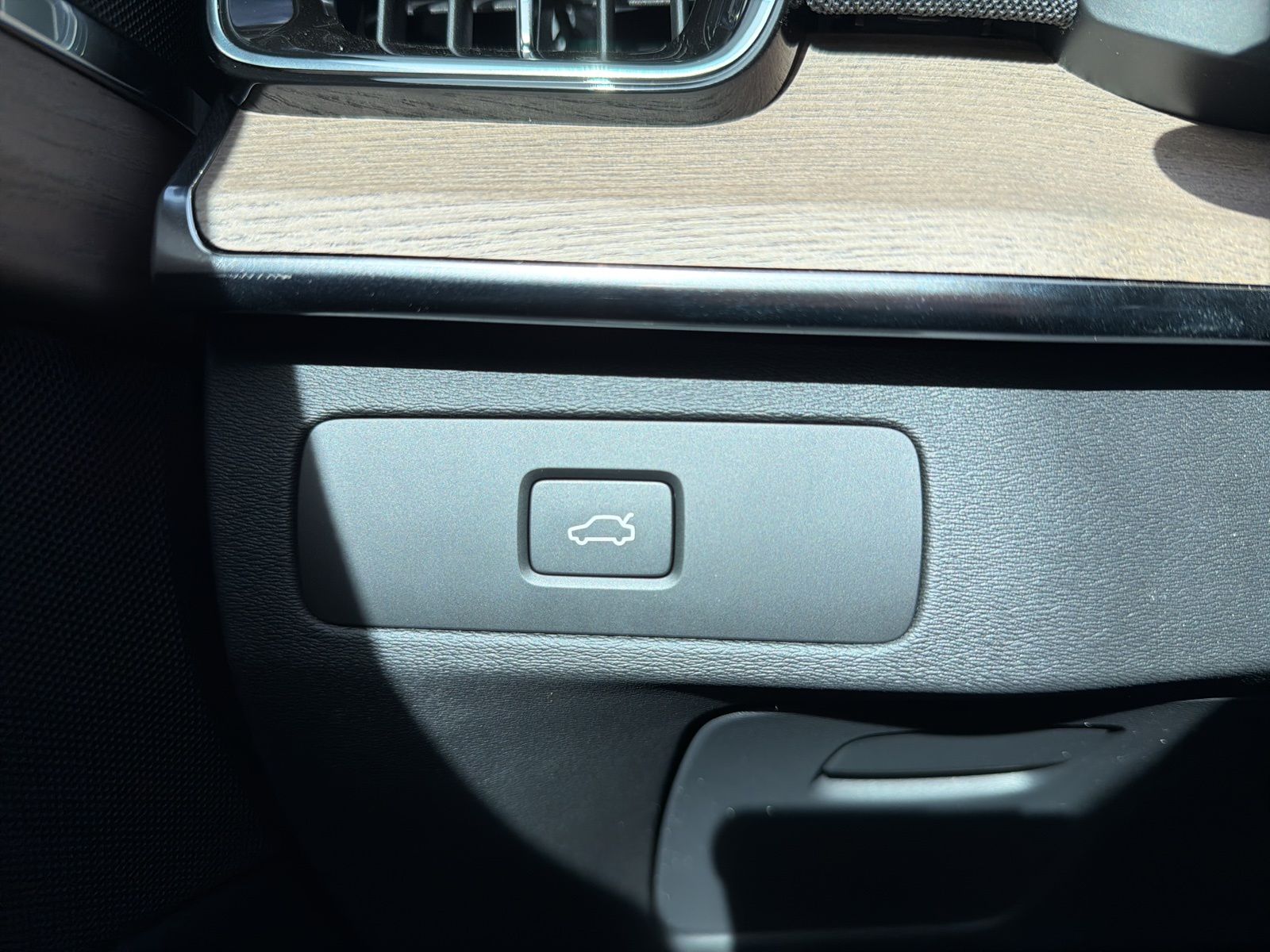 2026 Volvo XC90 Core - Photo 66