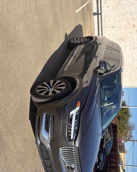 2023 Volvo XC90 Plus's photo