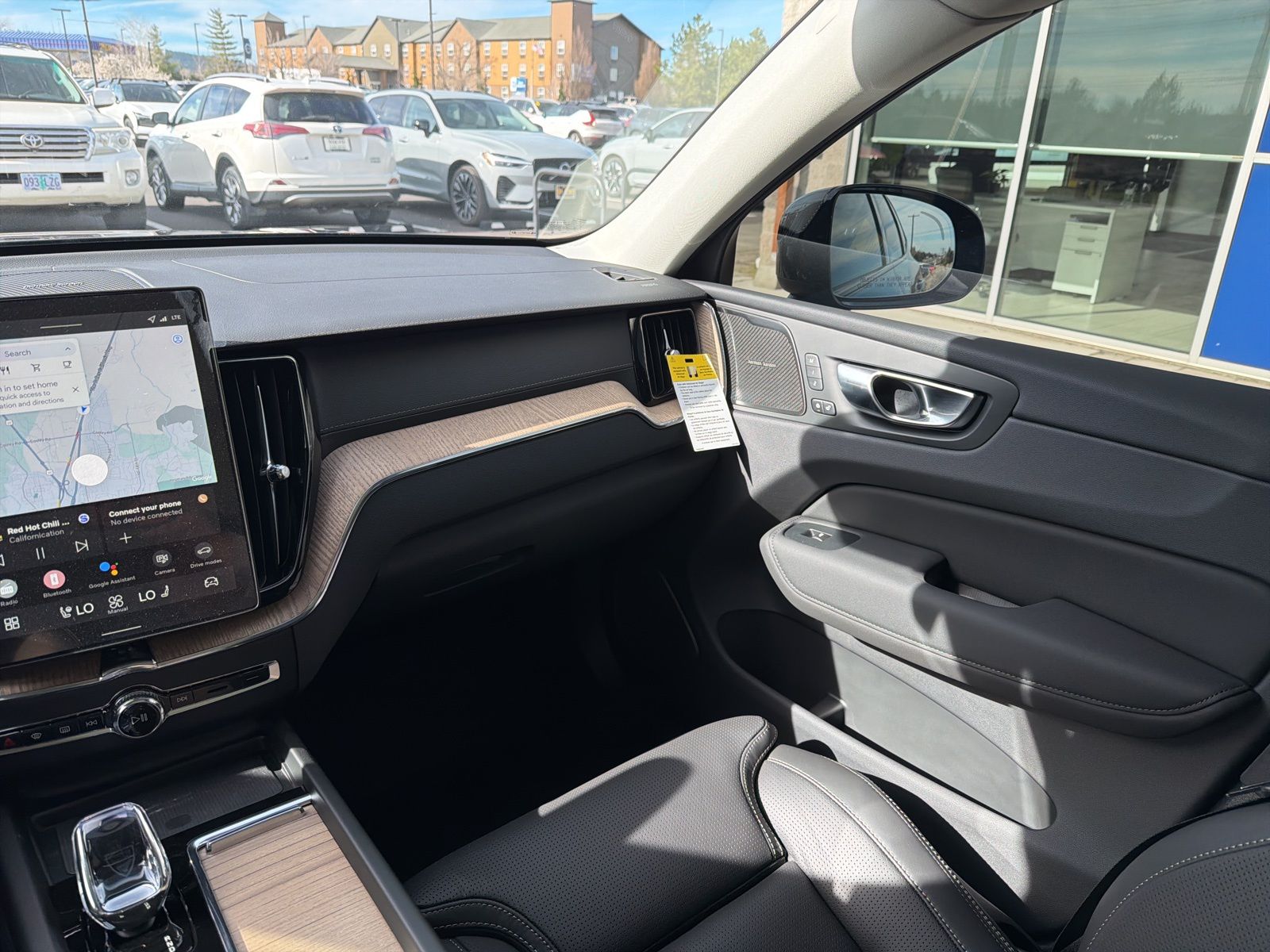 2026 Volvo XC60 Ultra - Photo 11