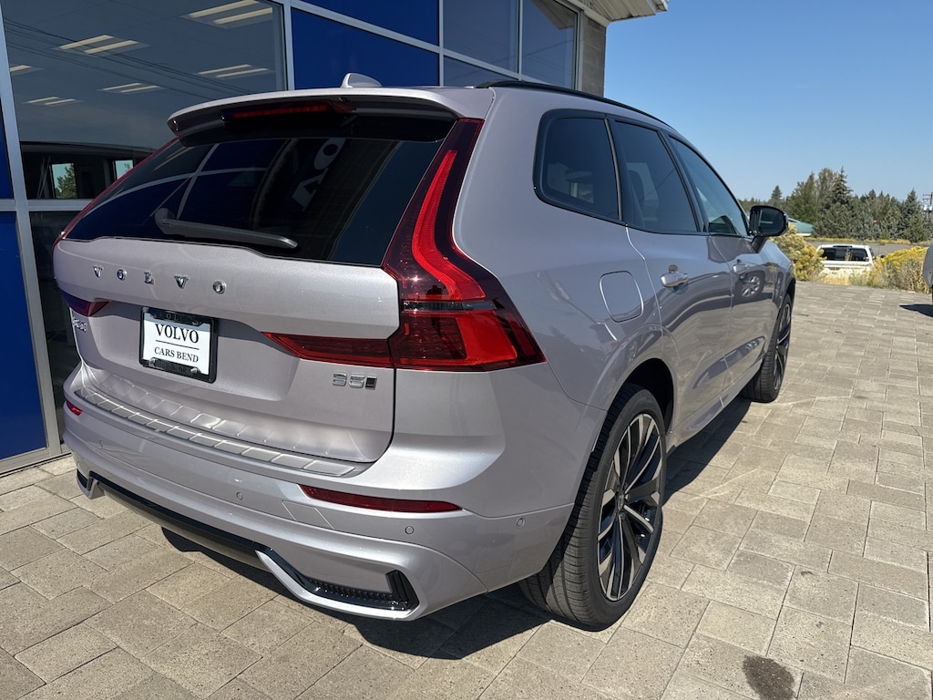 New 2026 Volvo XC60 B5 Ultra SUV