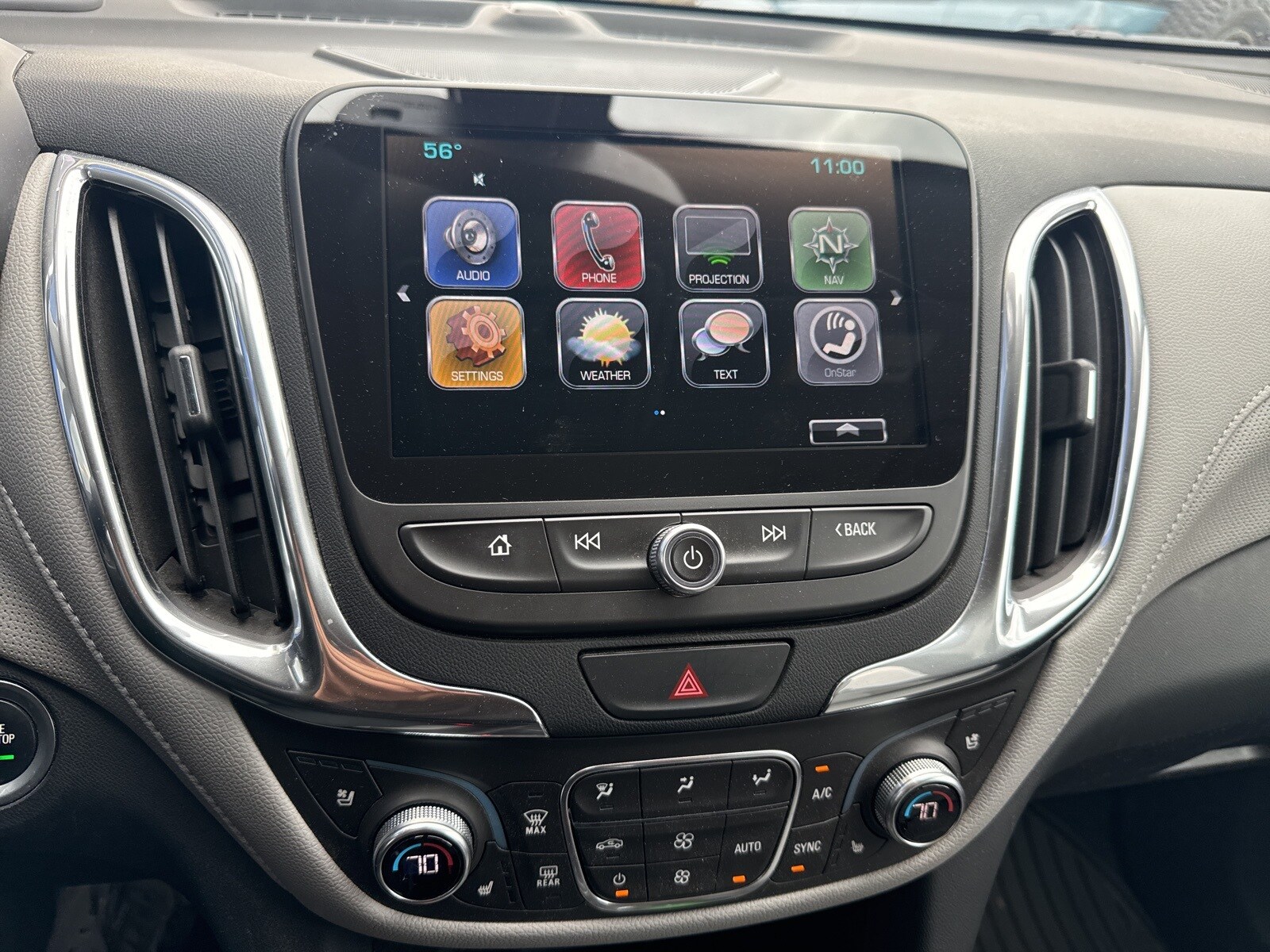 2018 Chevrolet Equinox Premier photo 2
