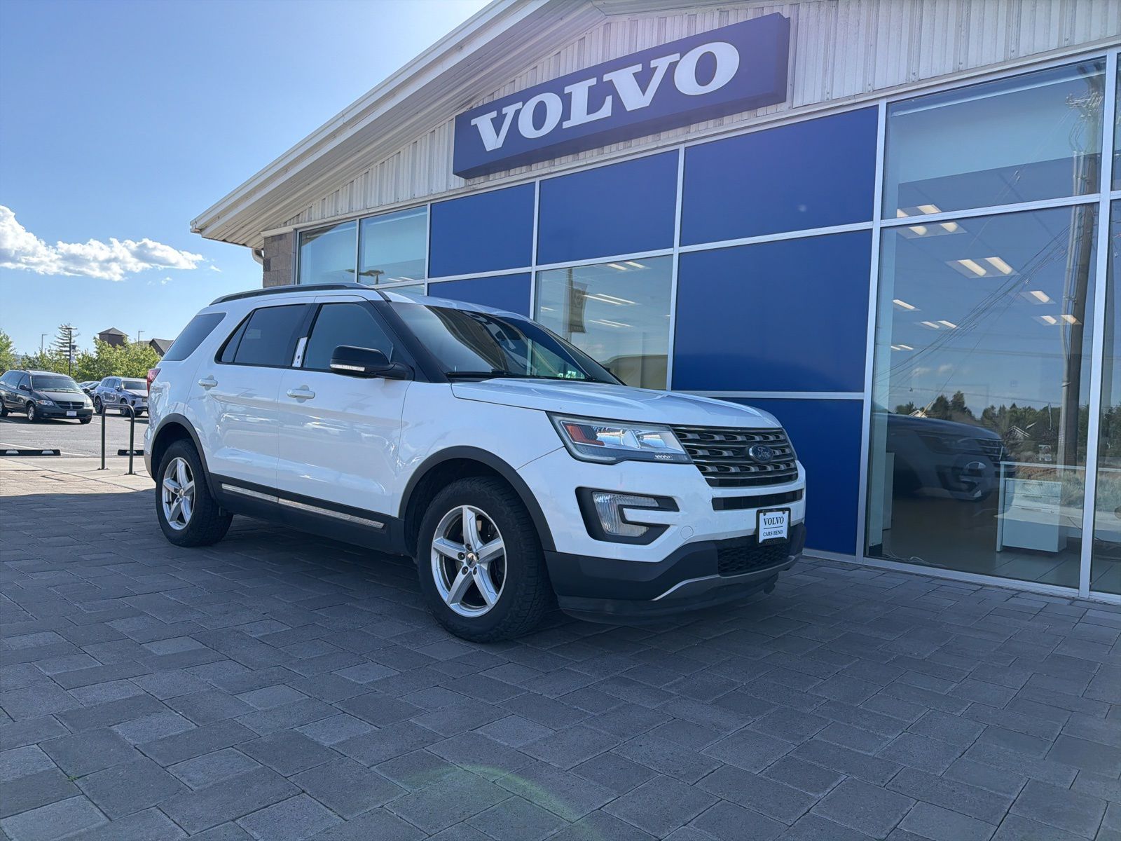 2016 Ford Explorer XLT 4WD's photo
