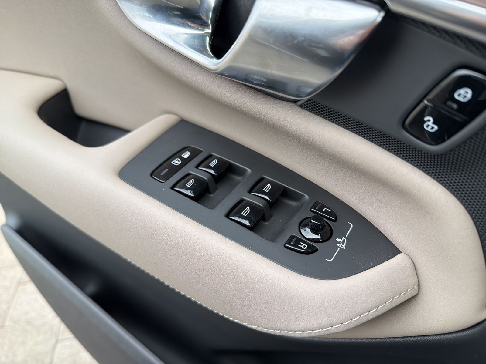 2026 Volvo XC90 Core - Photo 73