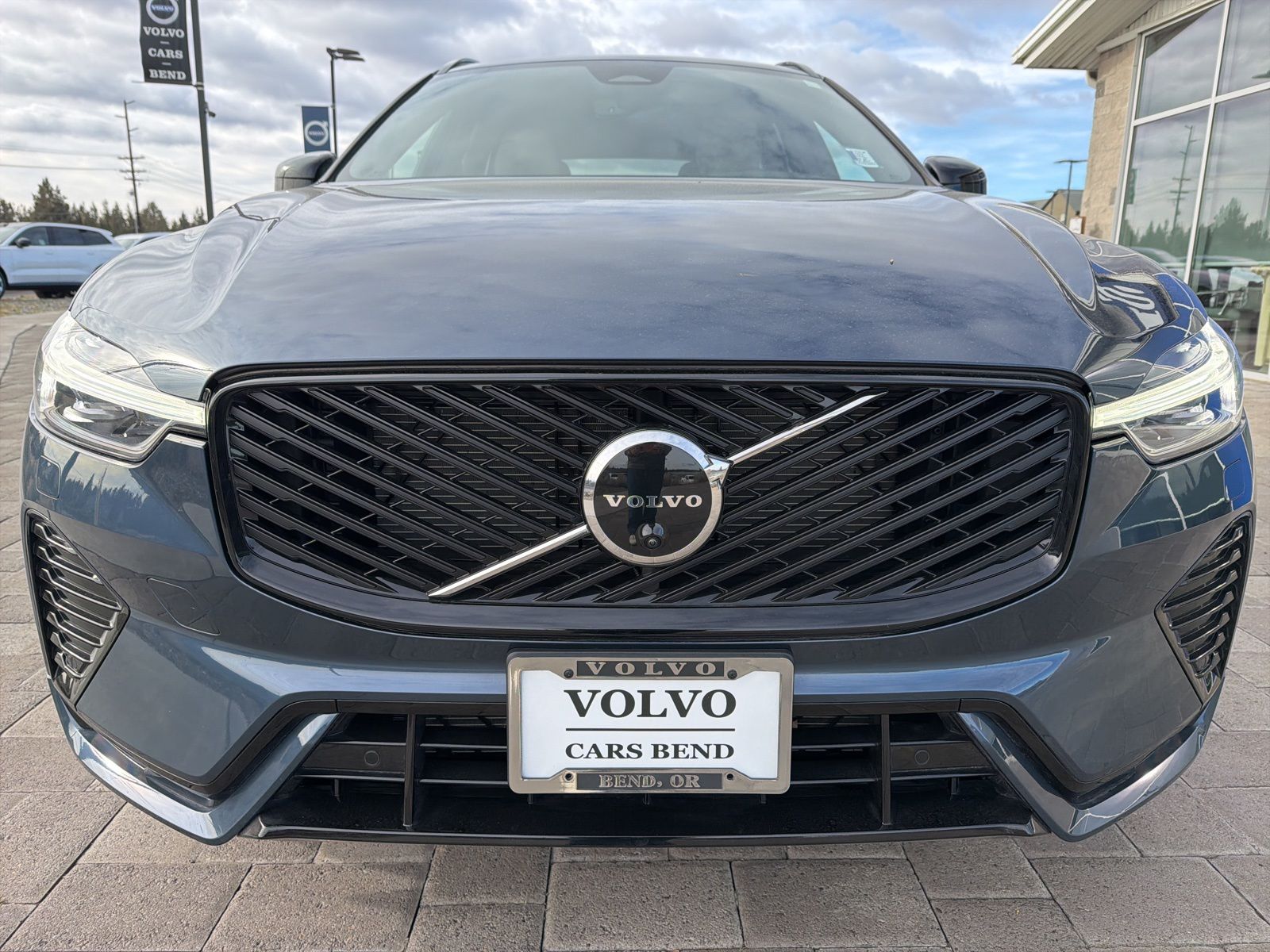 2026 Volvo XC60 Plus - Photo 6