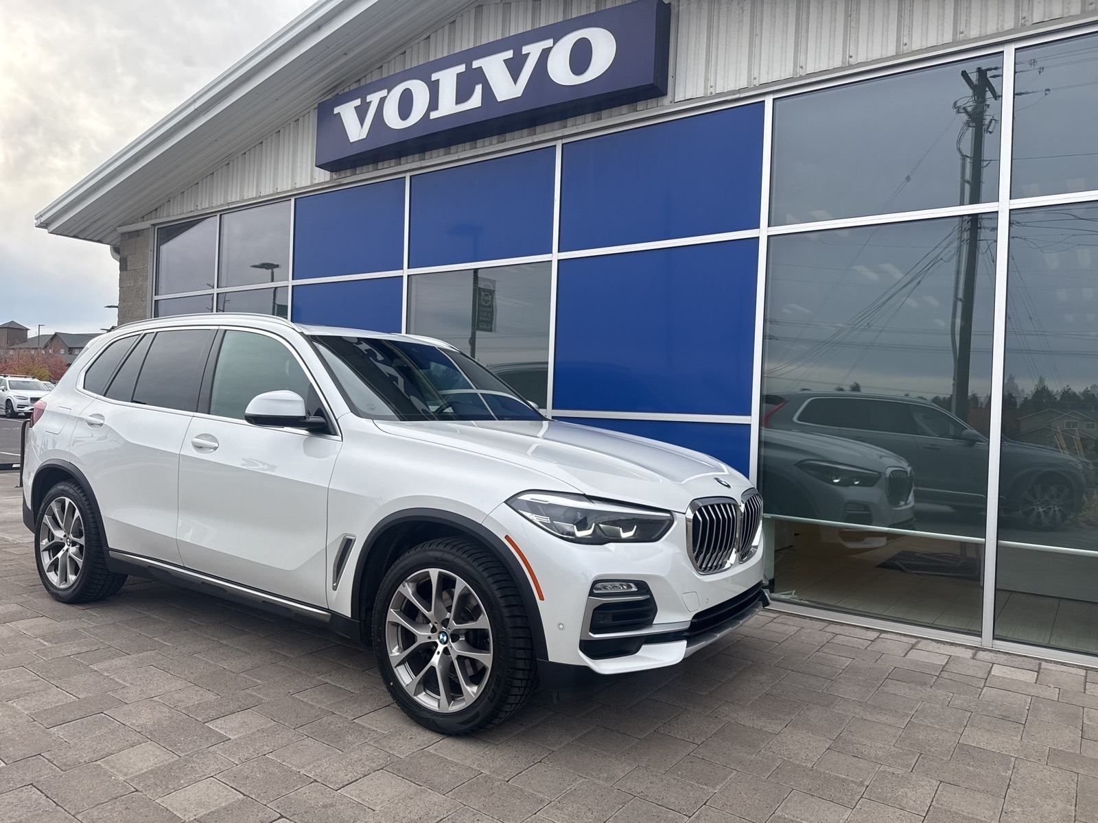 2021 BMW X5 40i's photo