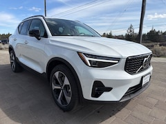 2026 Volvo XC40 B5 Plus AWD SUV