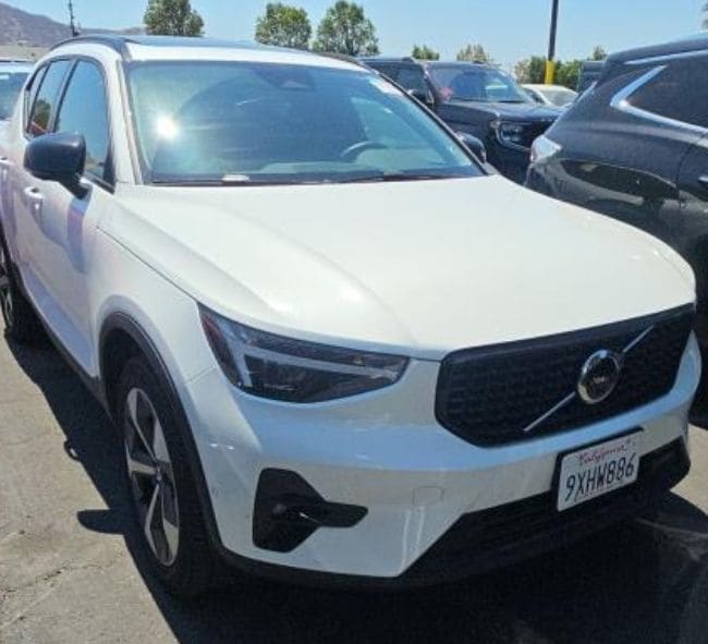 2026 Volvo XC40