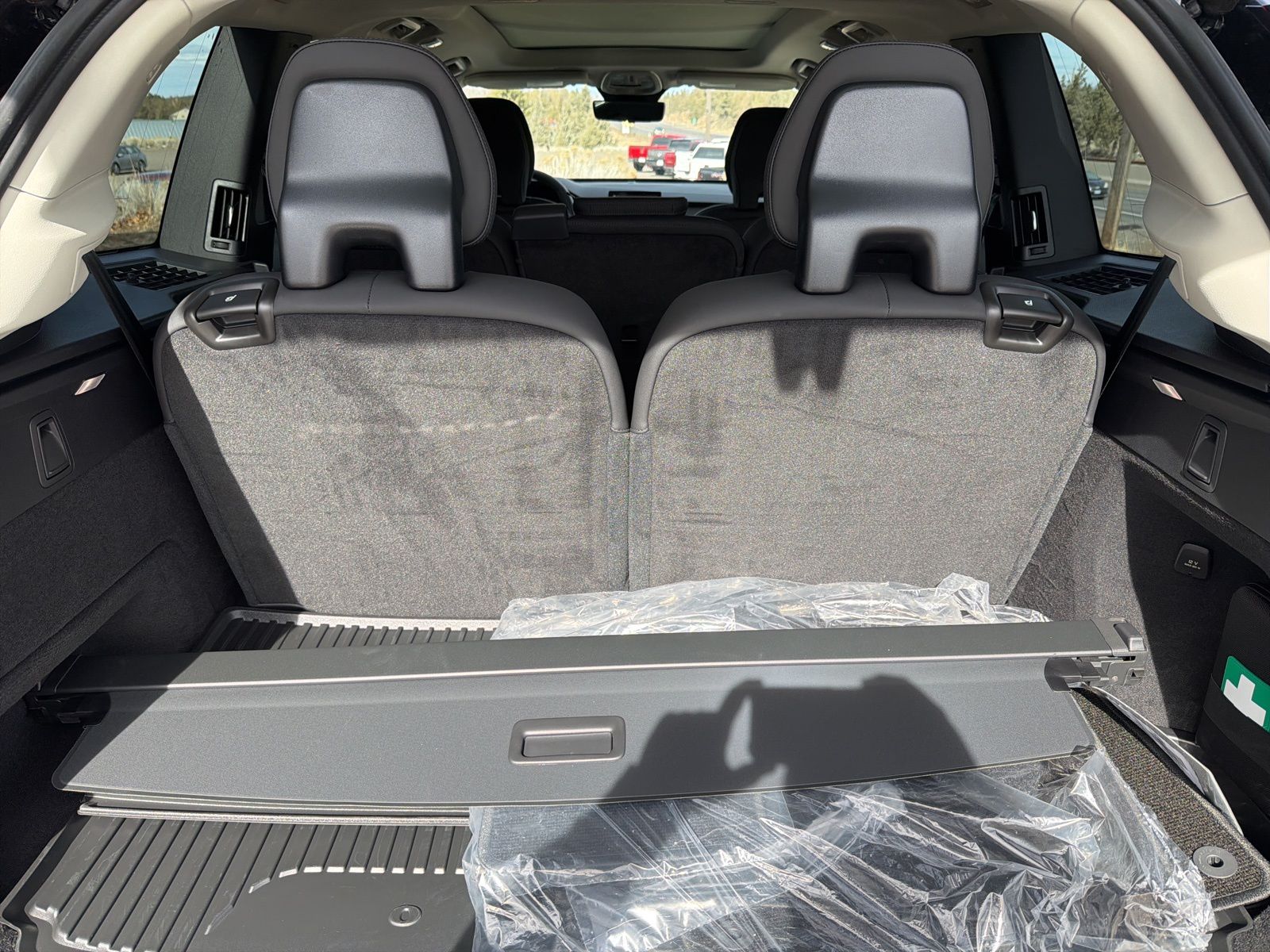 2026 Volvo XC90 Core - Photo 28