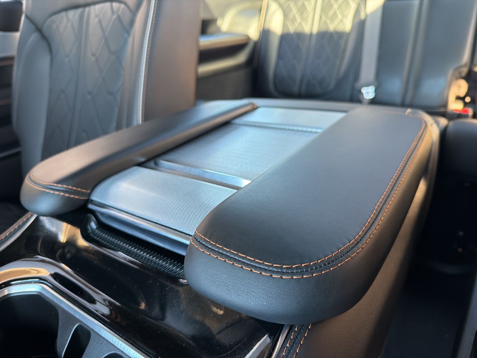 2023 Jeep Grand Wagoneer Series III - Photo 109