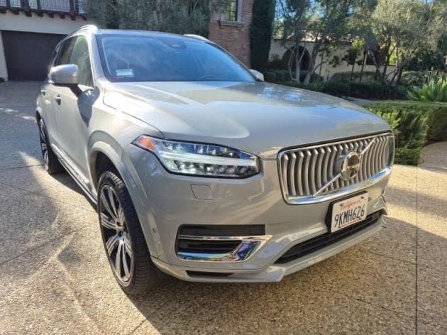 2024 Volvo XC90 Plus's photo