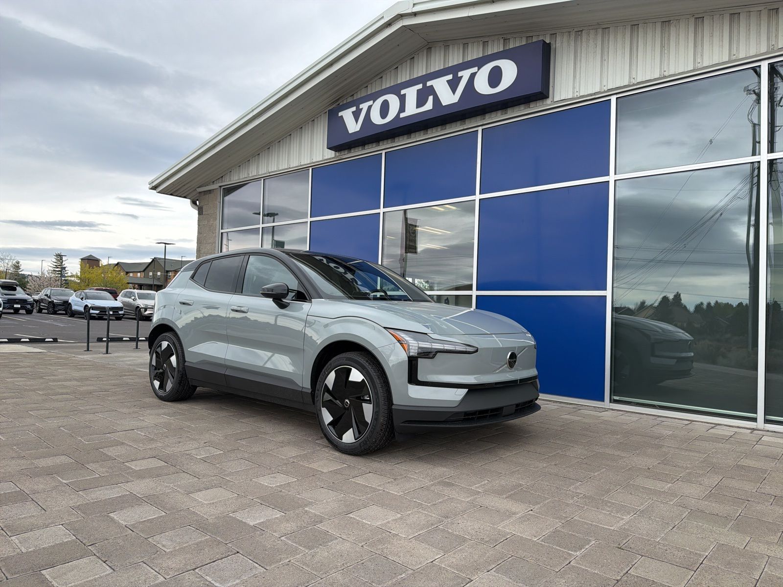 Gray (Vapour Grey) 2026 Volvo EX30 Plus RWD SUV / Crossover Rear-Wheel Drive 1-Speed Automatic