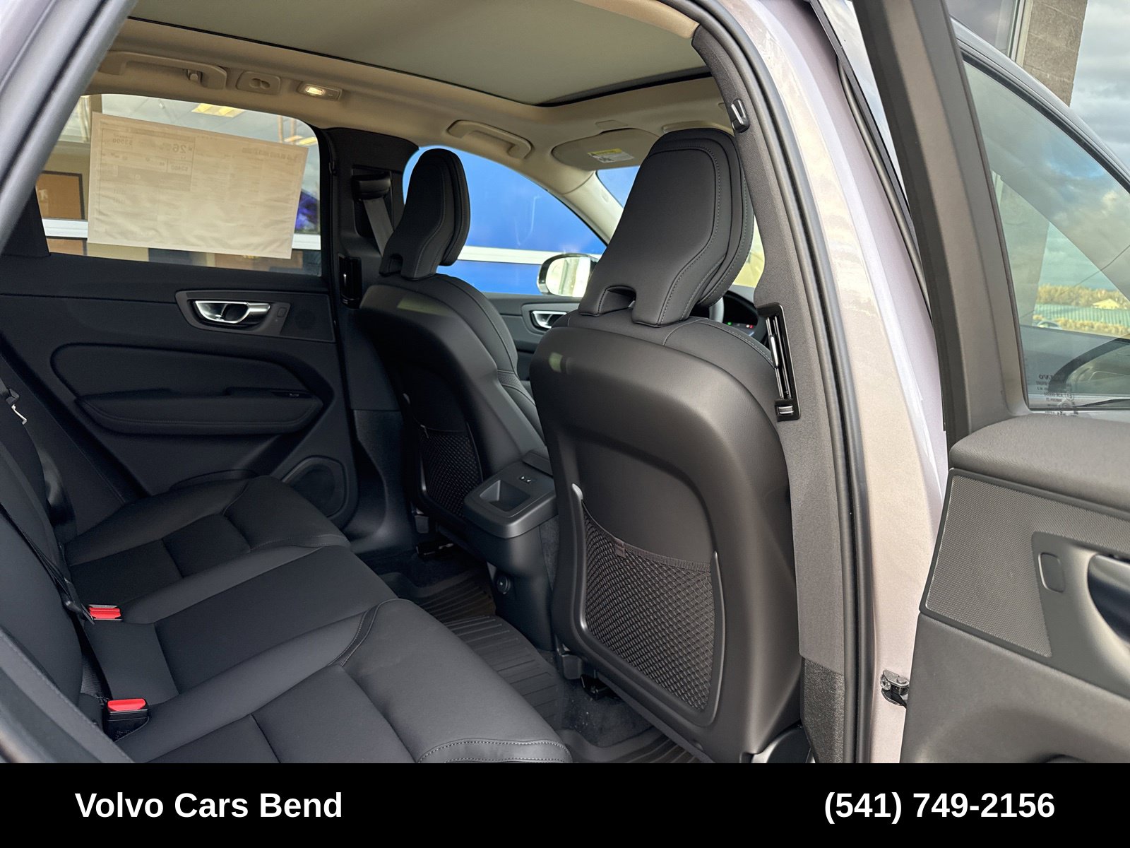 2026 Volvo XC60 Plus - Photo 15