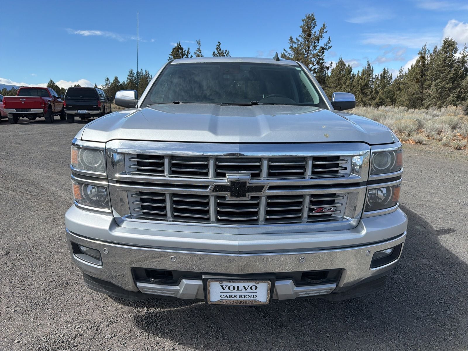 View vehicle photo 2