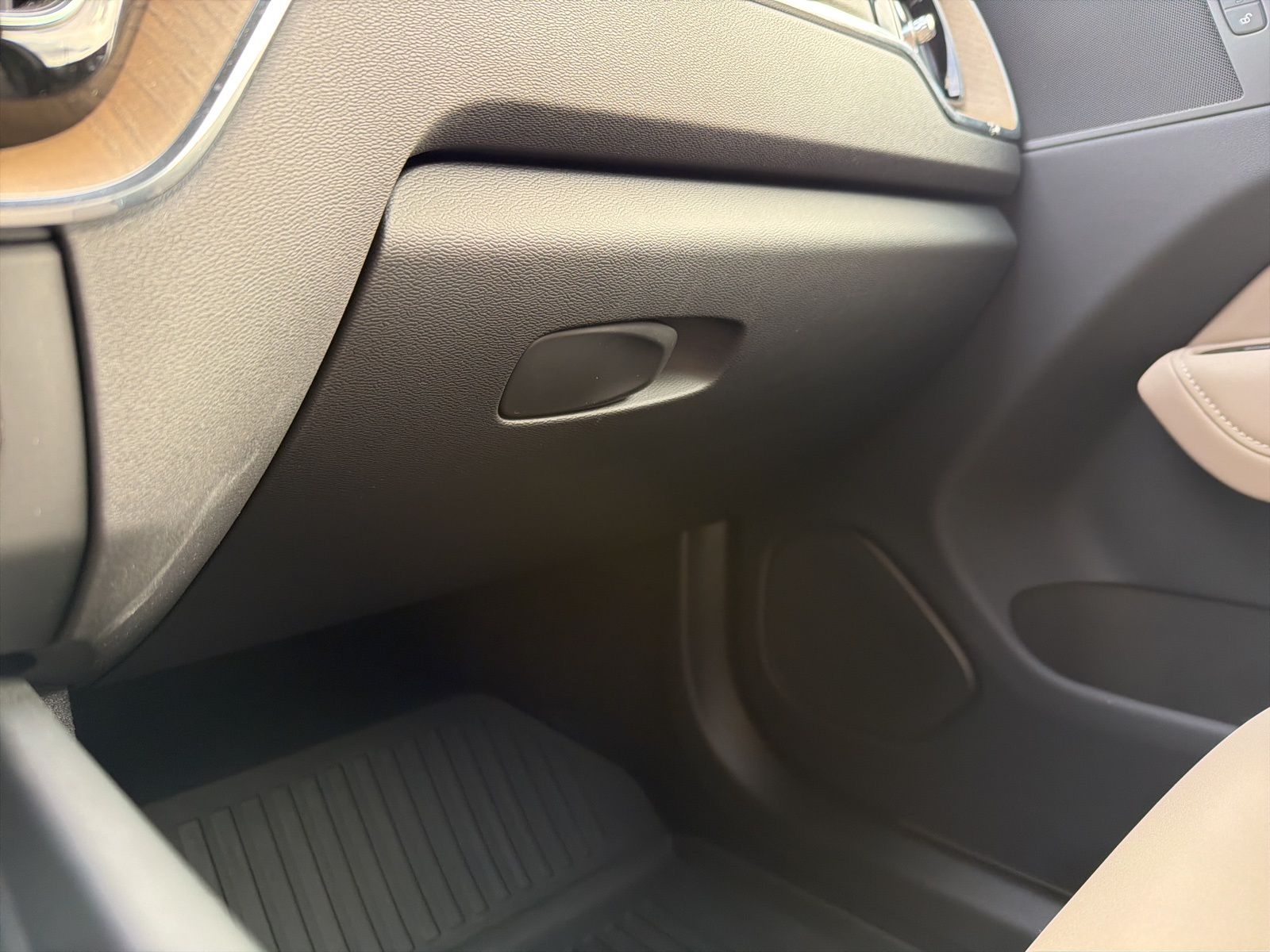 2026 Volvo XC60 Plus - Photo 53
