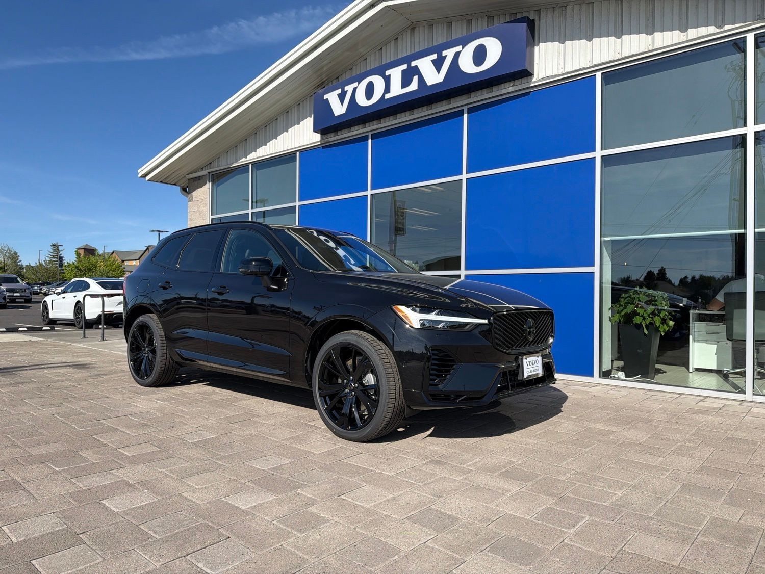 2026 Volvo XC60 T8 Ultra Black Edition Theme AWD's photo