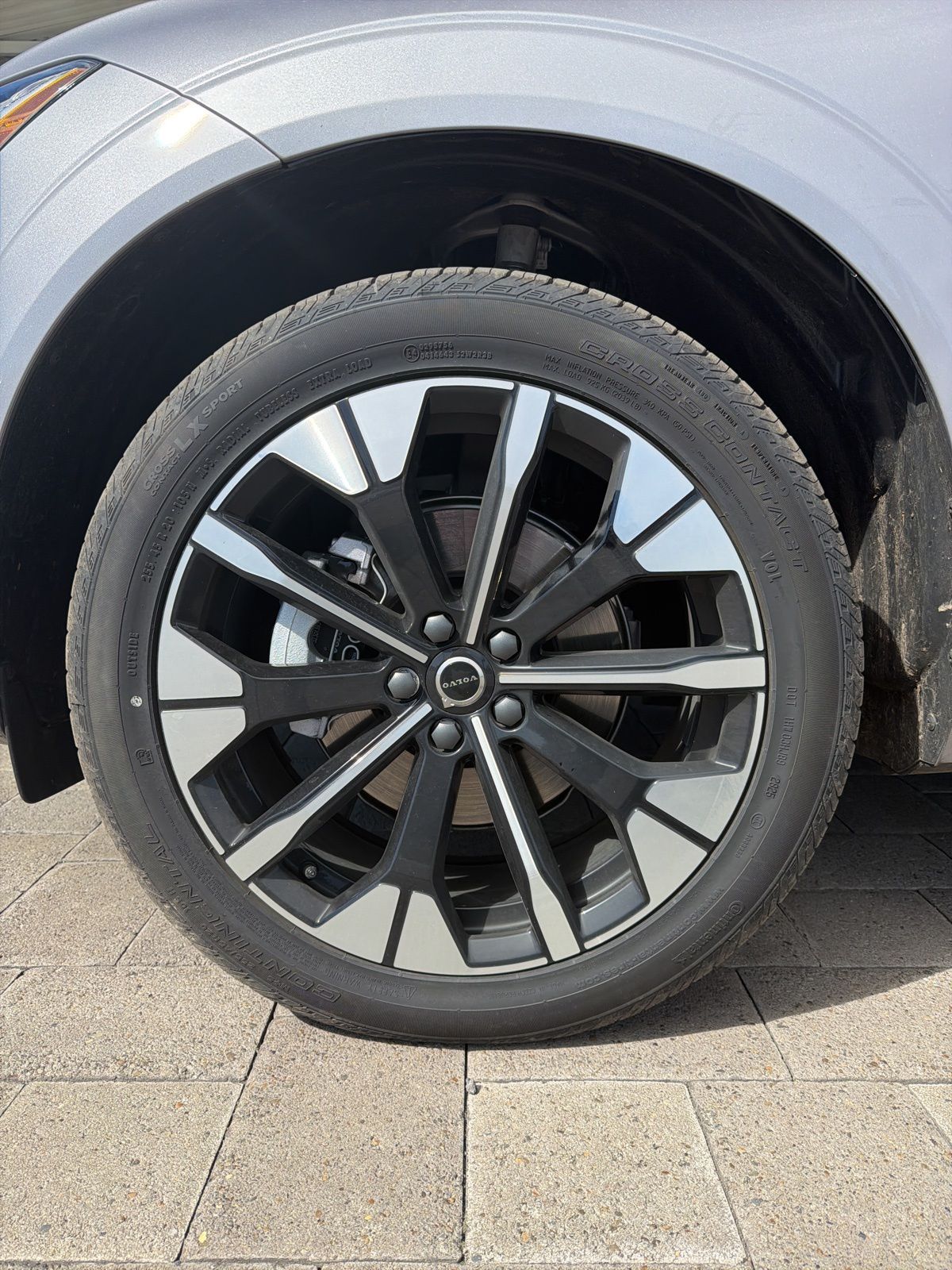 2026 Volvo XC60 Plus - Photo 7