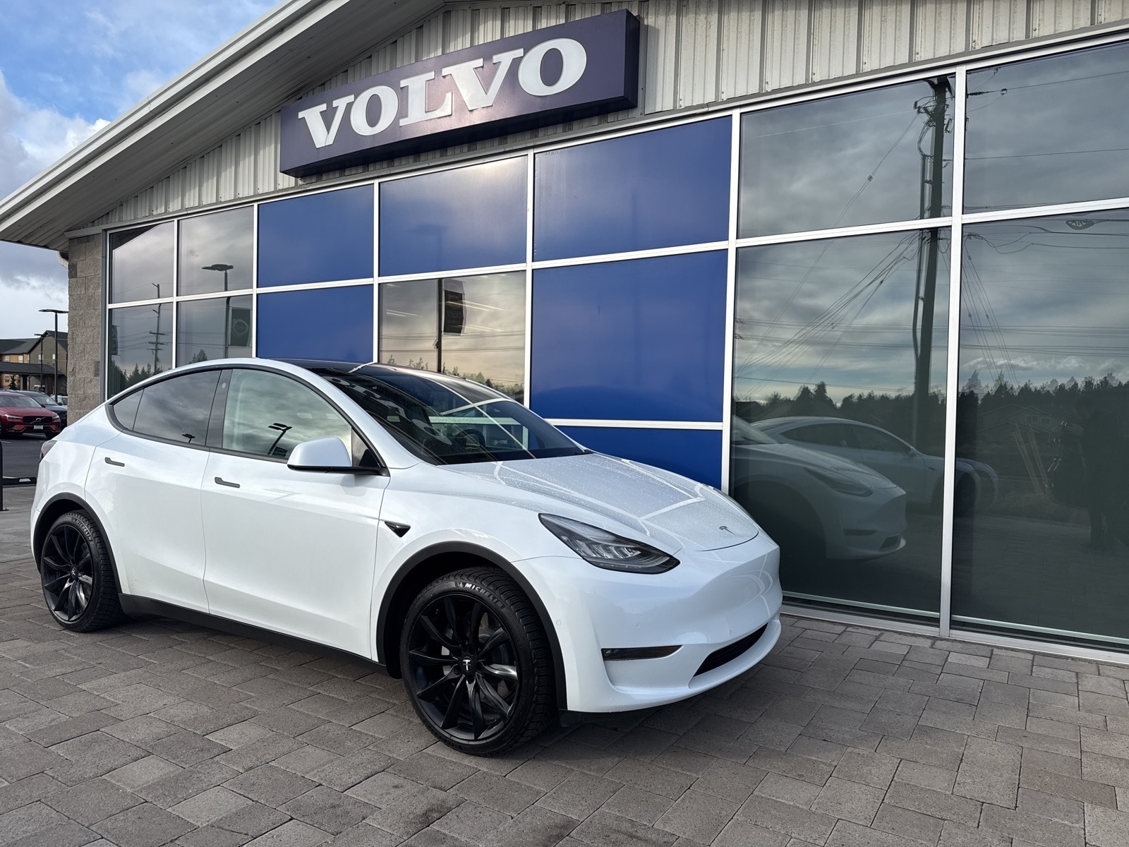 2021 Tesla Model Y Standard Range's photo
