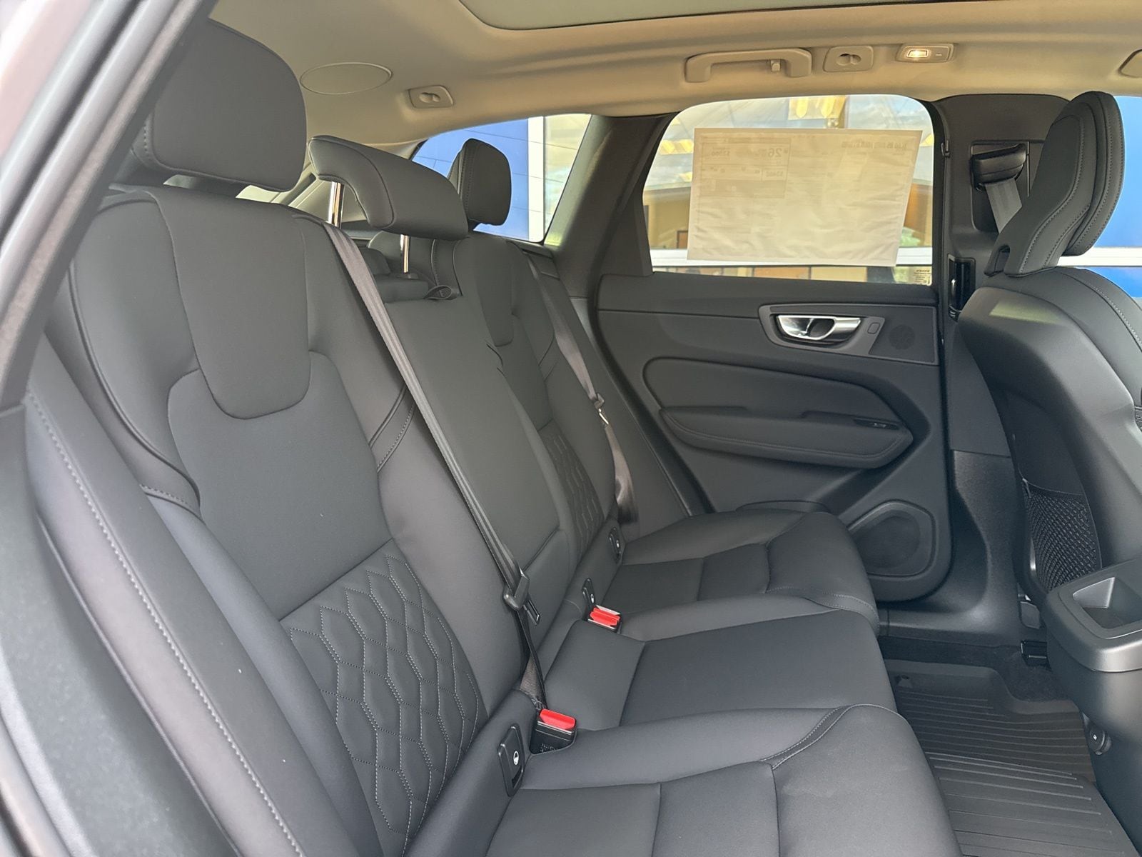2026 Volvo XC60 Plus - Photo 16