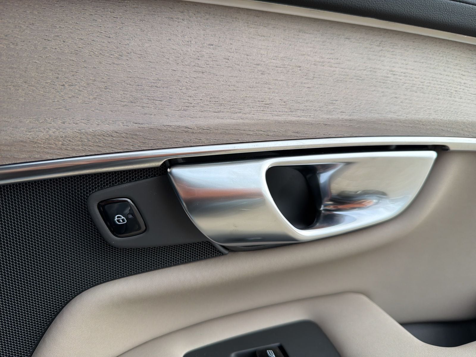 2026 Volvo XC90 Core - Photo 98