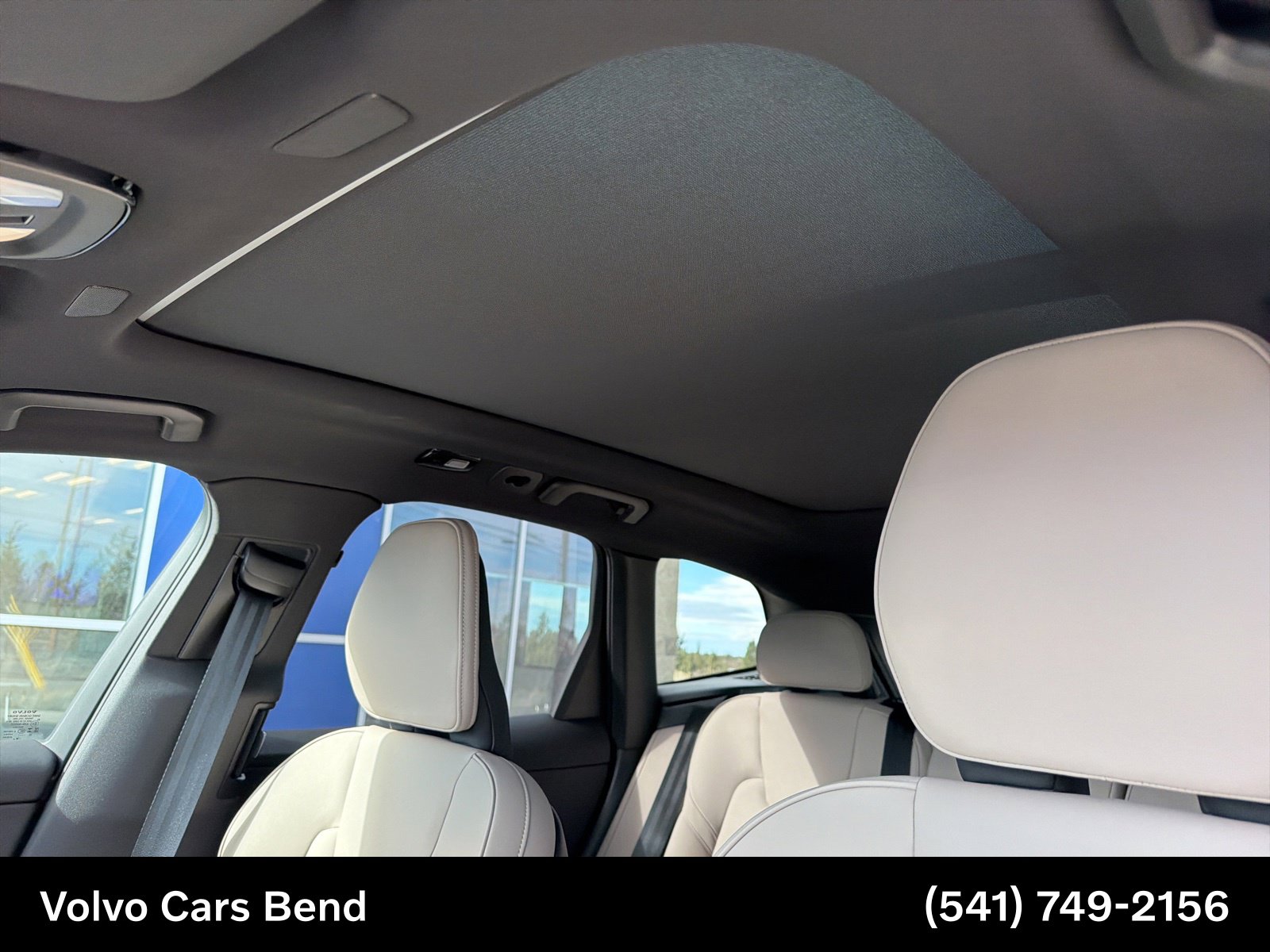 2026 Volvo XC60 Plus - Photo 12