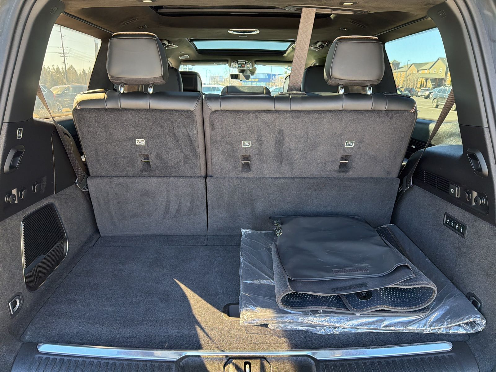 2023 Jeep Grand Wagoneer Series III - Photo 27