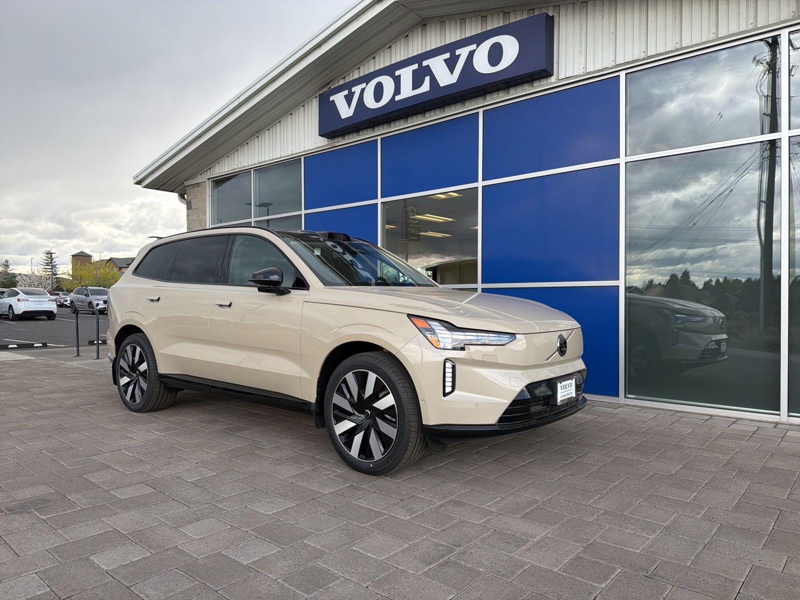 Sand Dune 2025 Volvo EX90 Twin Plus 7-Passenger eAWD SUV / Crossover All-Wheel Drive 1-Speed Automatic