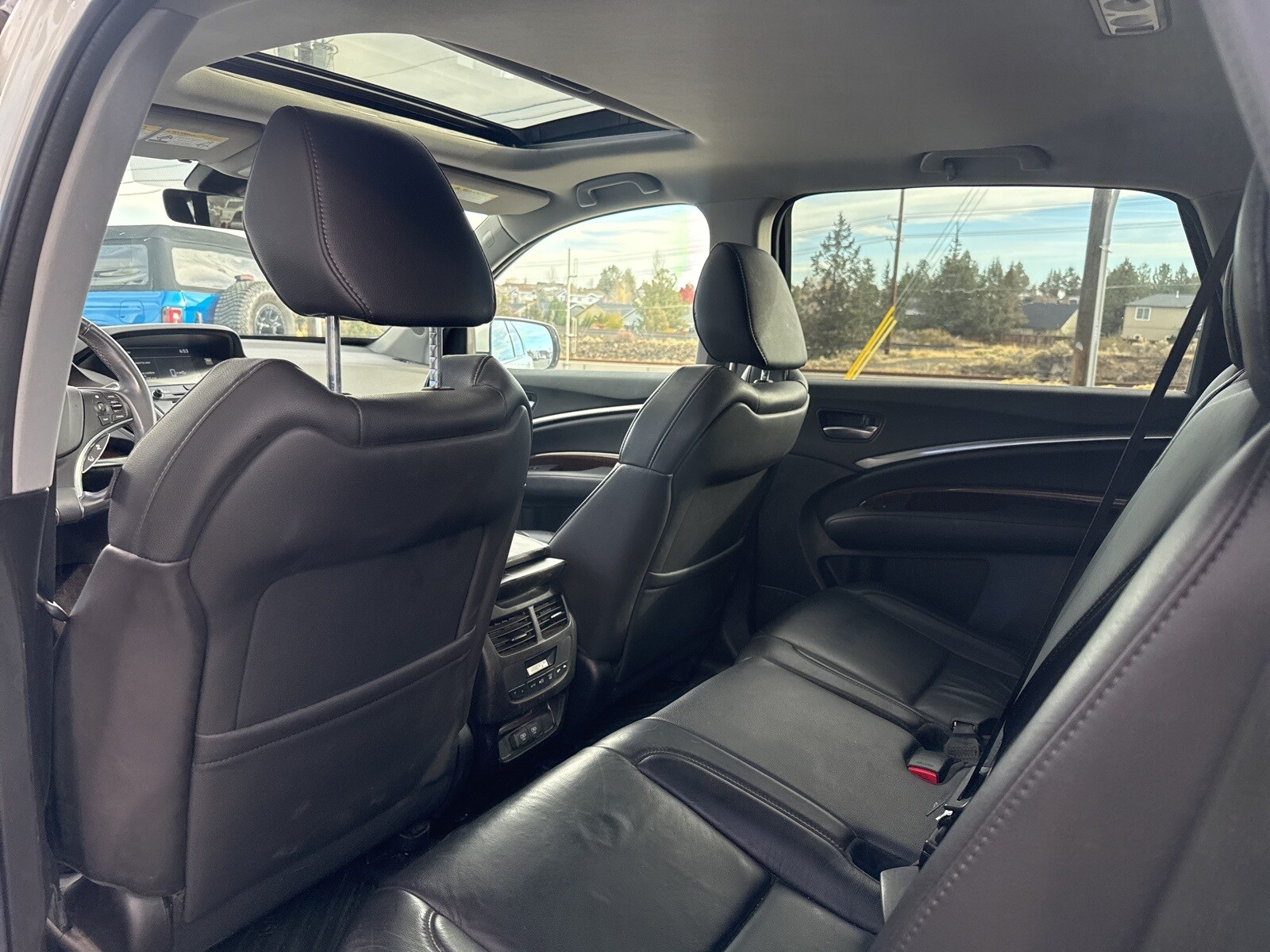 2020 Acura MDX SH-AWD photo 3