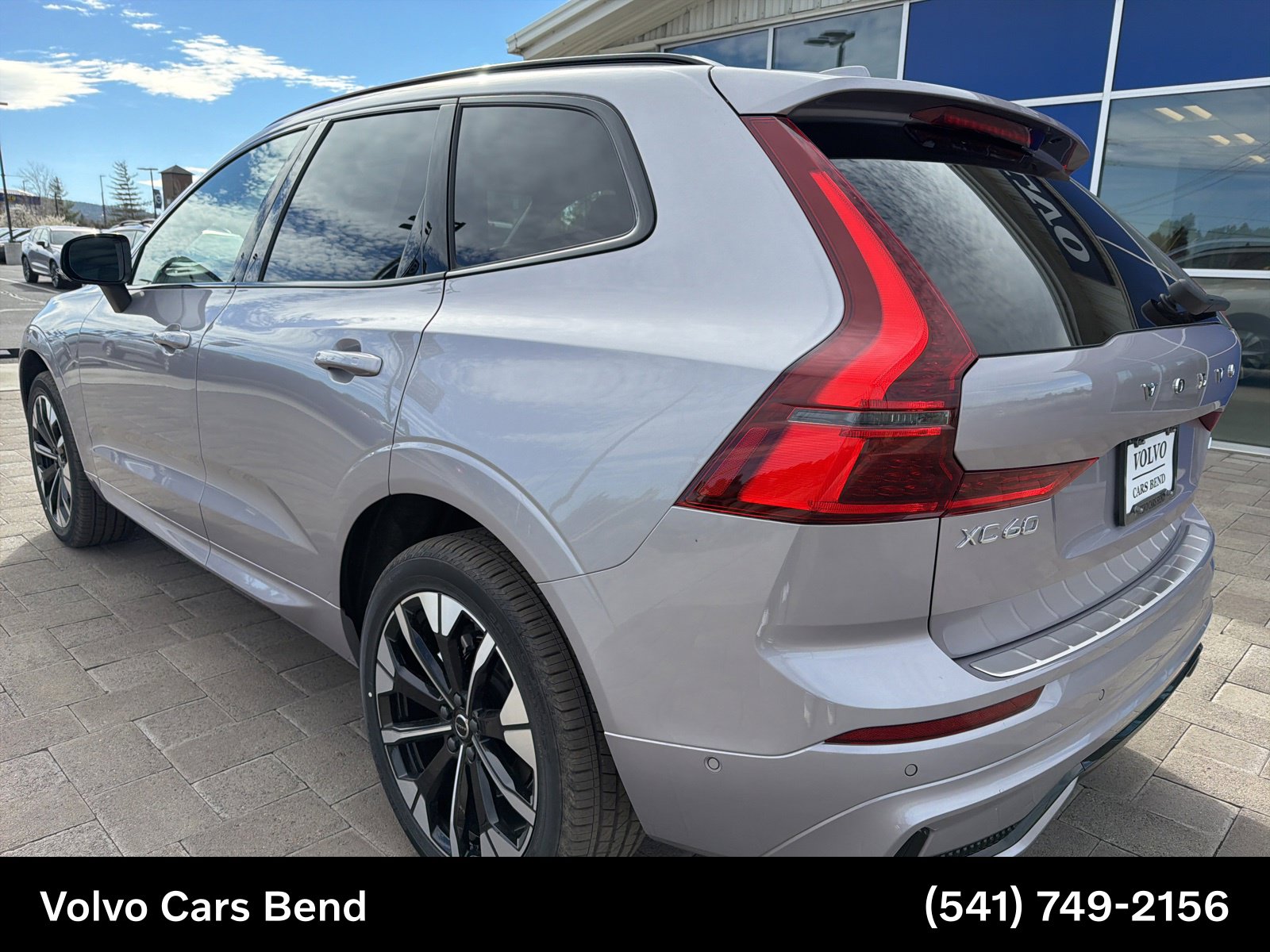 2026 Volvo XC60 Plus - Photo 5