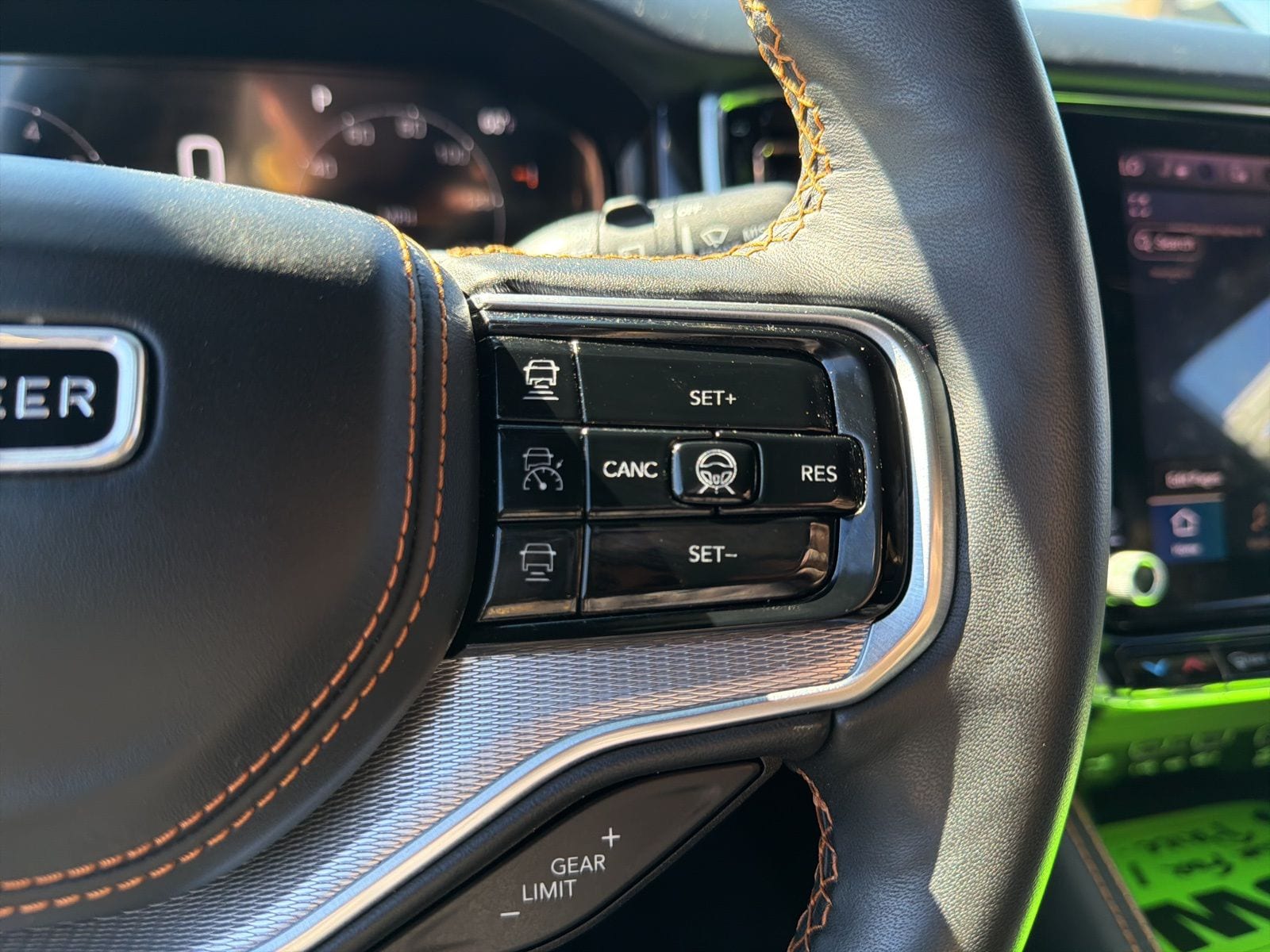 2023 Jeep Grand Wagoneer Series III - Photo 85